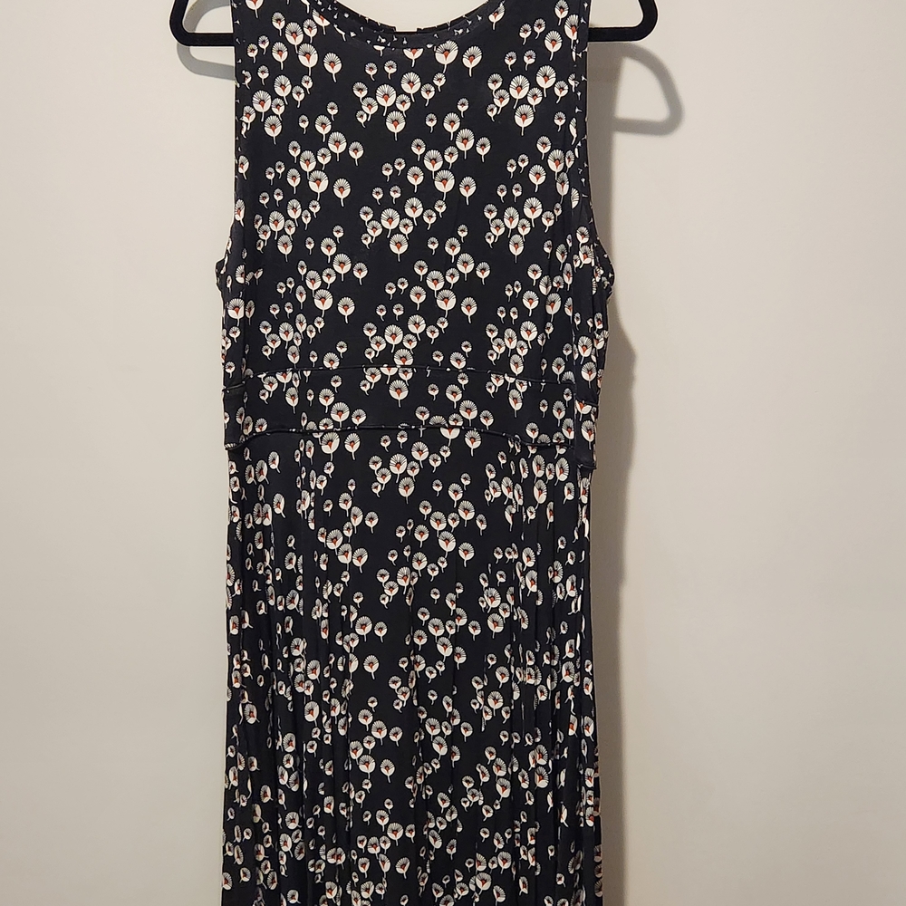 LOFT Black And White Sleeveless Maxi Sundress